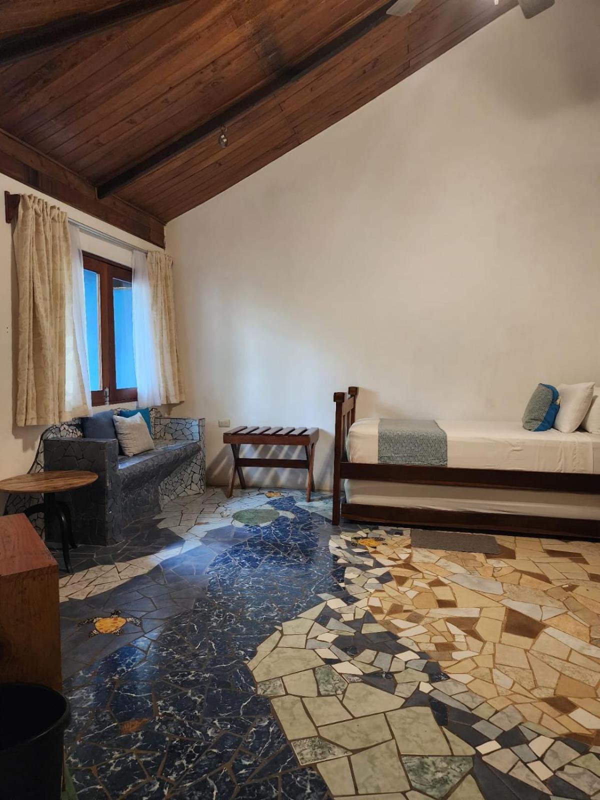 Casa Thirema Tortuguero Hotell Exteriör bild